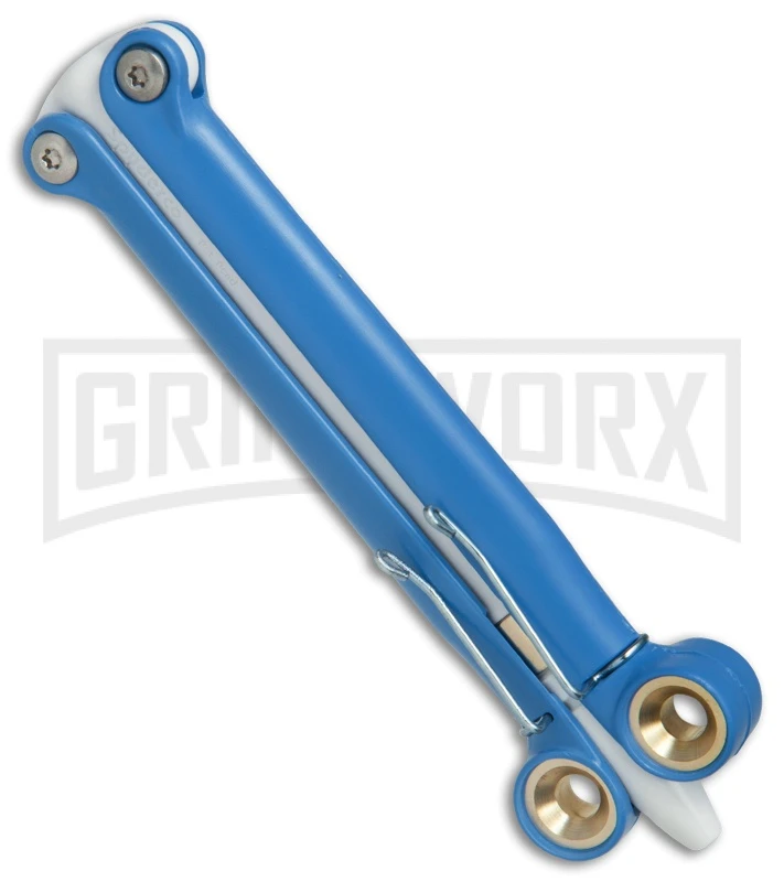 BaliYo By Spyderco Butterfly Pen Flipper Blue/White 3 BaliYo By Spyderco Butterfly Pen Flipper Blue/White - Image 3