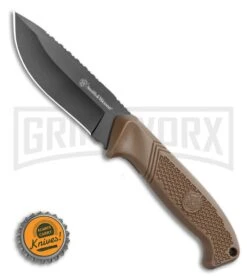 Smith & Wesson Knife 2-Piece Combo Set - Fixed & Folder 1122655 -Knife Store Smith Wesson MP Knife 2 Piece Combo Set 1122655 BHQ 117742 LS Bottlecap1 large